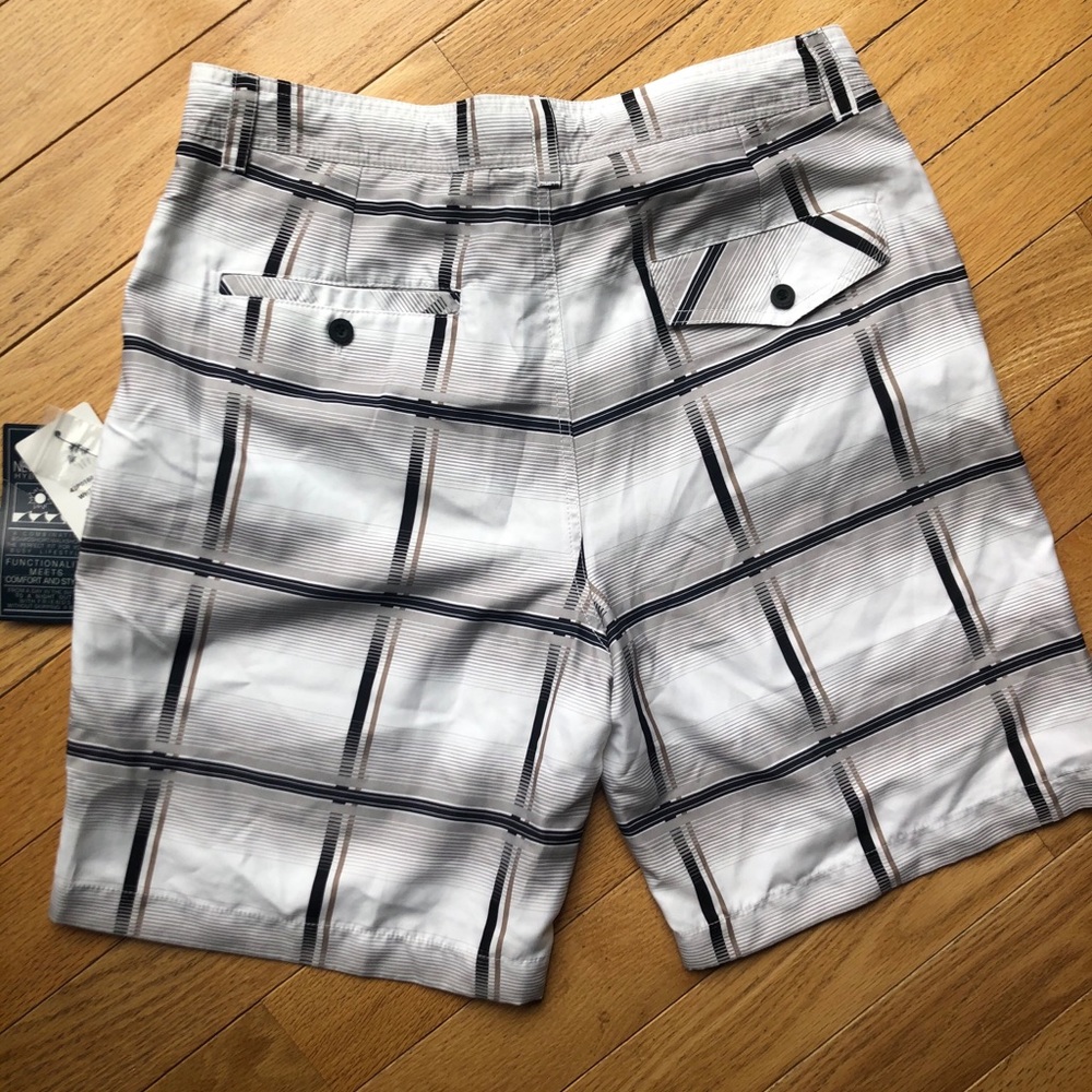 NEWPORT BLUE HYBRID SHORT • size 34 • NWT - Picture 4 of 5